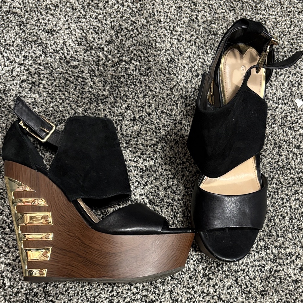 Black Gianni Bini Wedge Sandals with Wood-Look Platform